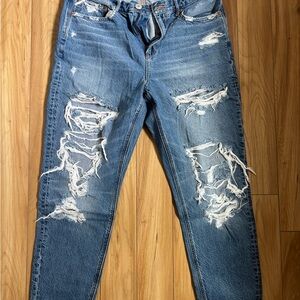 AE 90’s Slim Boyfriend Jean
